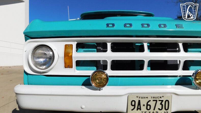 1969 Dodge D200 Pickup