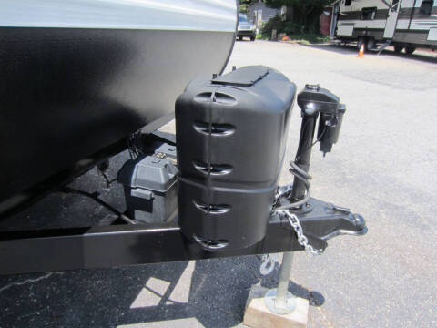 2022 Coleman Lantern Series 242BH