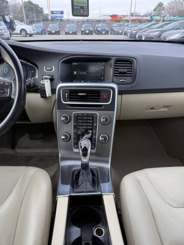 2015 Volvo S60 T5 Drive-E Premier Plus