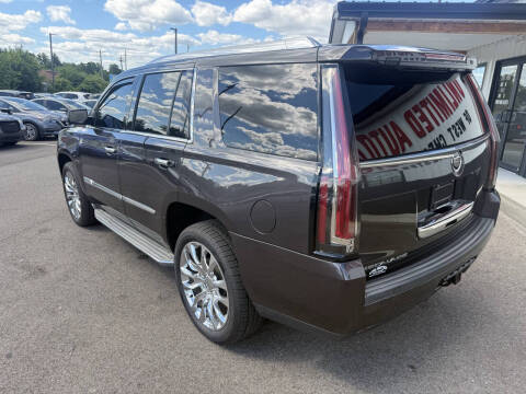 2015 Cadillac Escalade Luxury