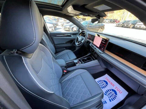 2025 Volkswagen Tiguan SEL R-Line 4Motion