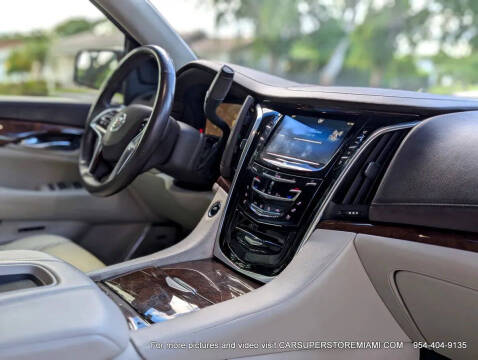 2015 Cadillac Escalade Luxury
