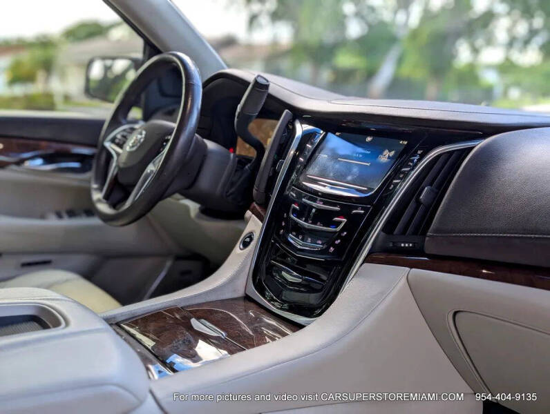 2015 Cadillac Escalade Luxury