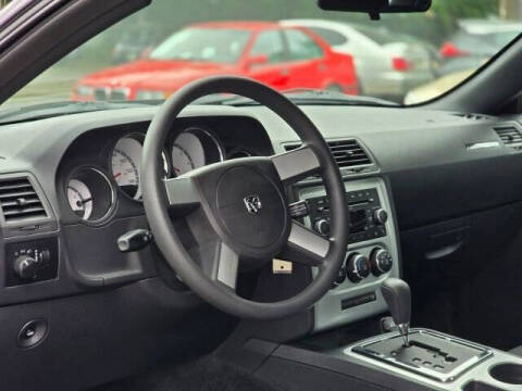 2010 Dodge Challenger SE