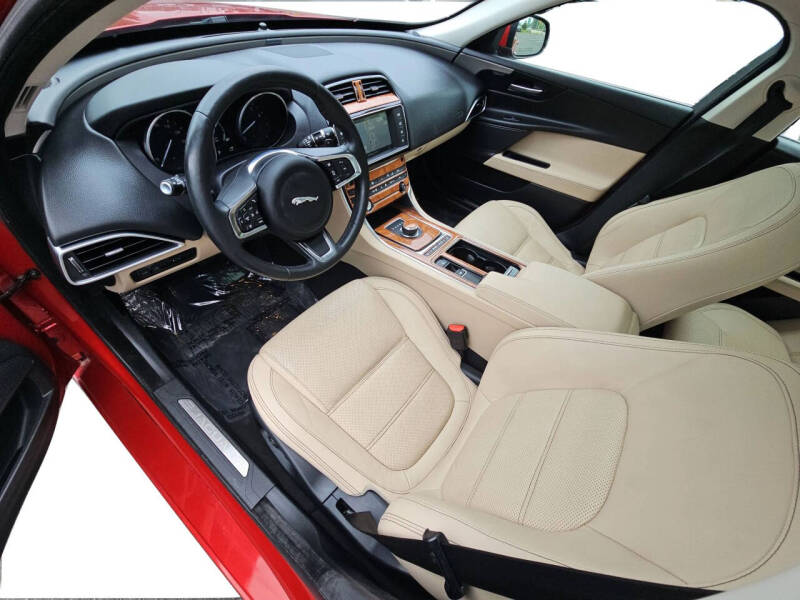 2018 Jaguar XE 35t Prestige