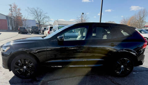 2023 Volvo XC60 B5 Plus Dark Theme