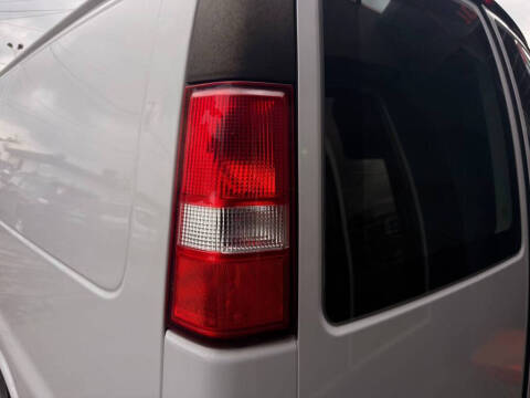 2022 Chevrolet Express 2500