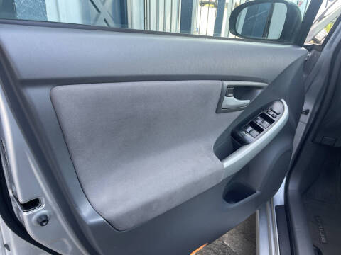 2011 Toyota Prius Two