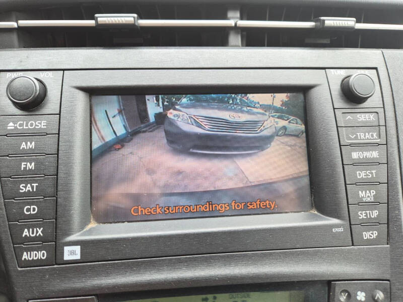 2010 Toyota Prius IV