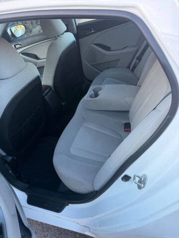 2011 Kia Optima LX