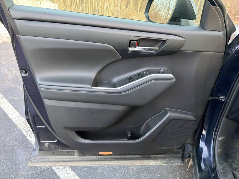 2022 Toyota Highlander XSE