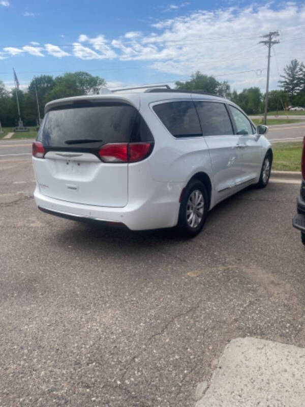 2017 Chrysler Pacifica Touring Plus