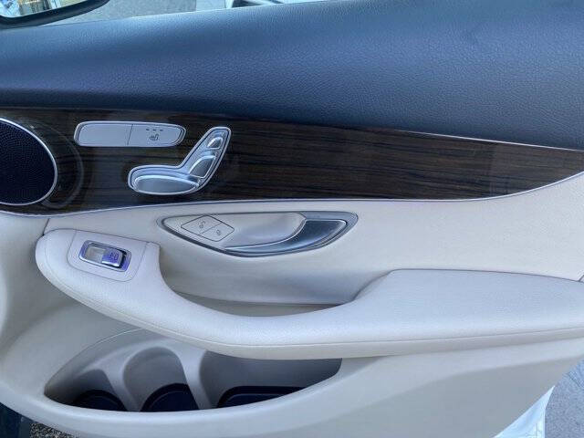 2021 Mercedes-Benz GLC GLC 300