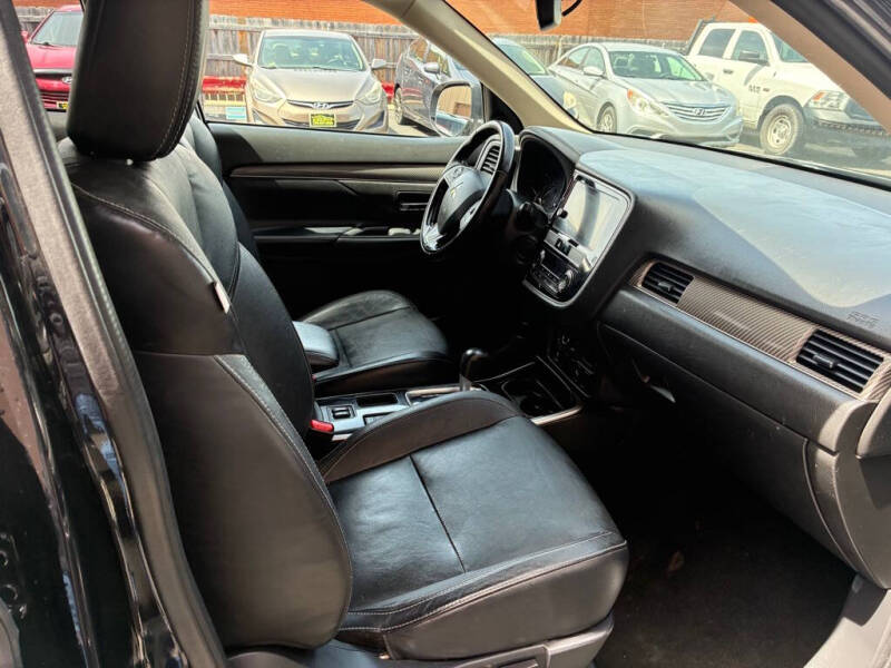 2019 Mitsubishi Outlander SE