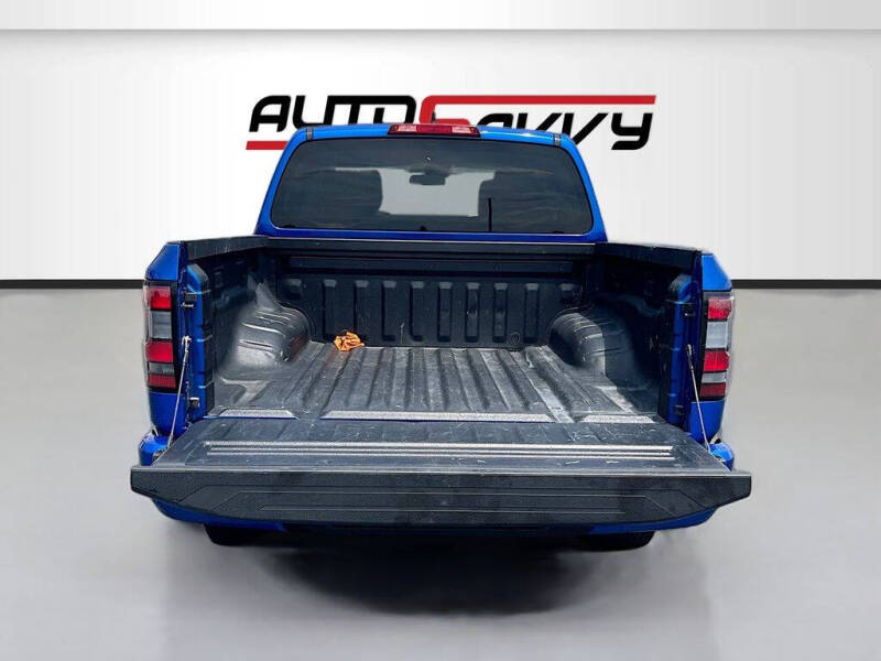 2024 Nissan Frontier SV
