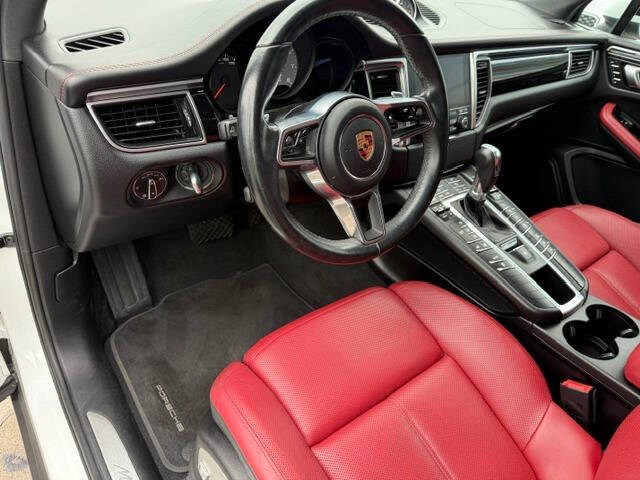 2018 Porsche Macan S
