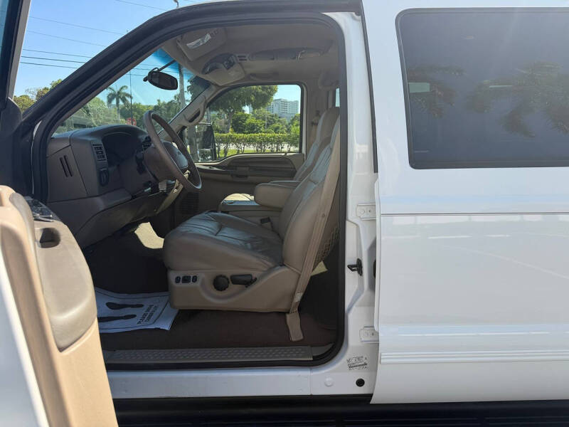 2000 Ford Excursion XLT