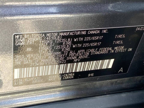 2023 Toyota RAV4 XLE