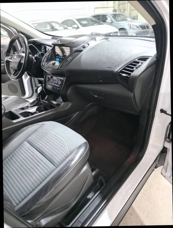 2019 Ford Escape SE