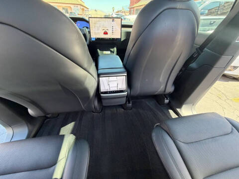 2023 Tesla Model X Standard Range