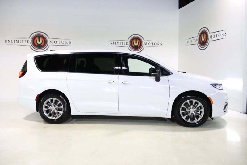 2026 Chrysler Pacifica Limited
