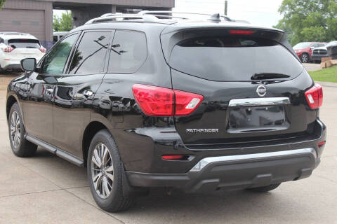 2019 Nissan Pathfinder S