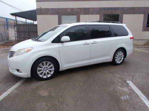 2011 Toyota Sienna for sale at ACH AutoHaus in Dallas TX