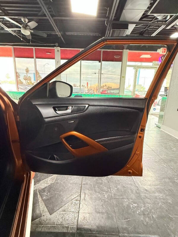 2016 Hyundai Veloster Turbo