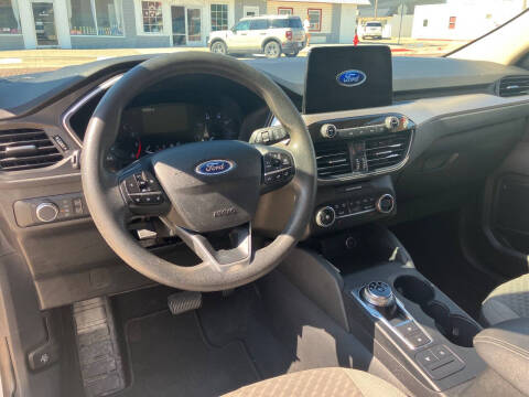 2020 Ford Escape SE
