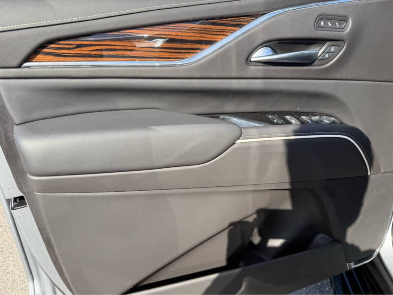 2024 Cadillac Escalade Premium Luxury