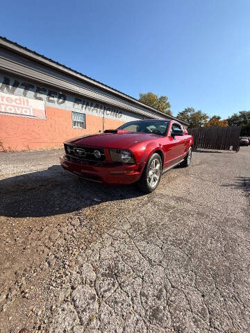 2007 Ford Mustang V6 Deluxe
