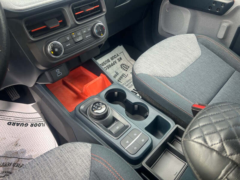 2023 Ford Maverick XL