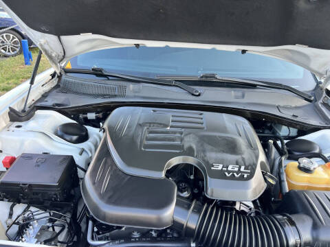 2016 Dodge Charger SXT