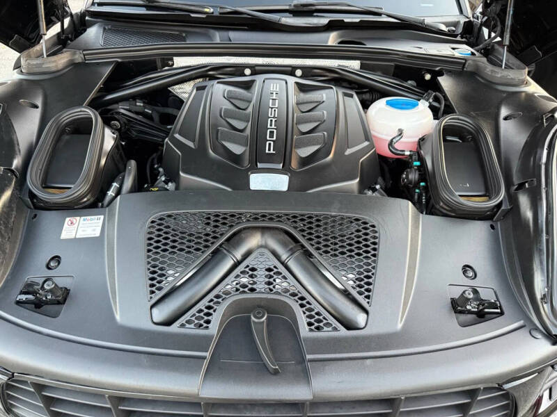 2016 Porsche Macan S