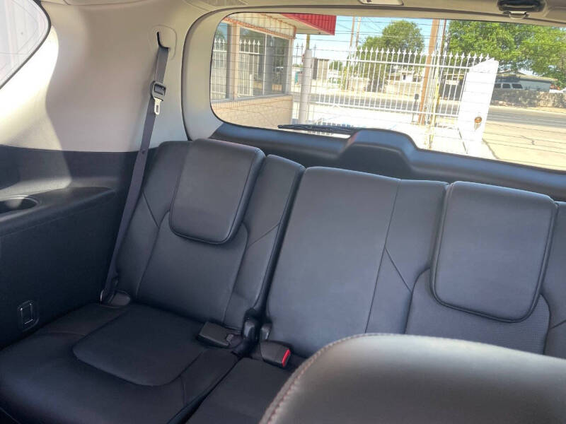 2017 Nissan Armada Platinum
