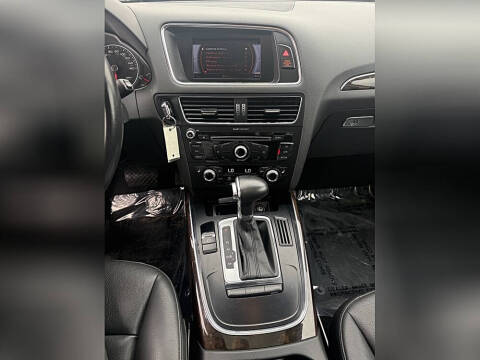 2013 Audi Q5 2.0T quattro Premium