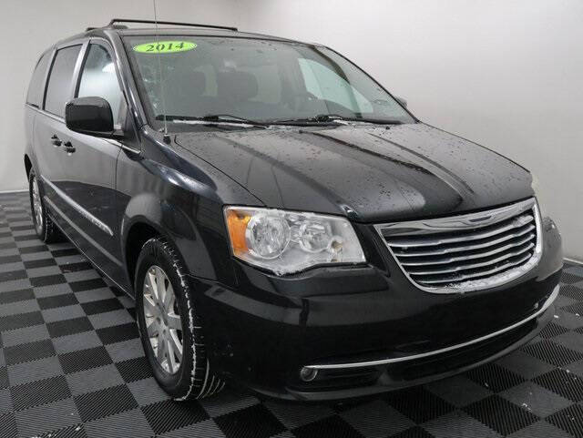 2014 Chrysler Town and Country Touring
