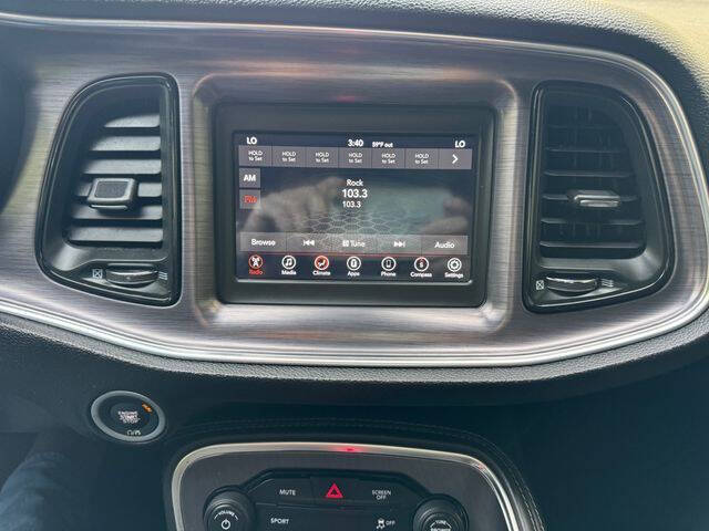 2018 Dodge Challenger SXT