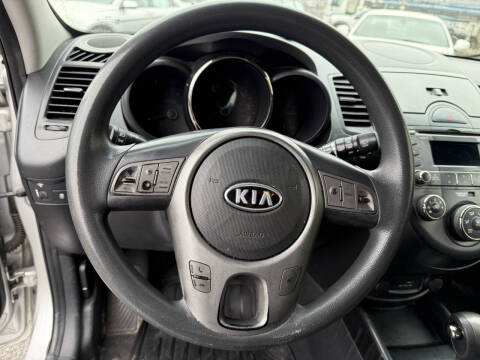 2011 Kia Soul +