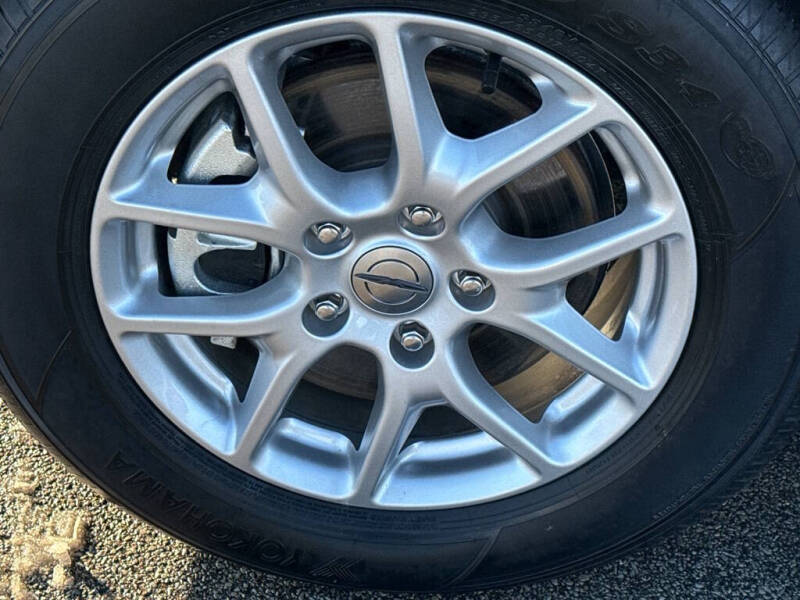 2025 Chrysler Voyager LX