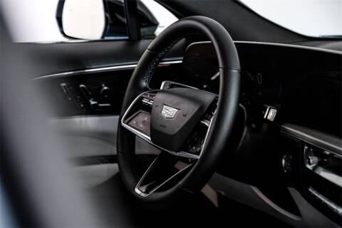 2024 Cadillac LYRIQ Luxury 1