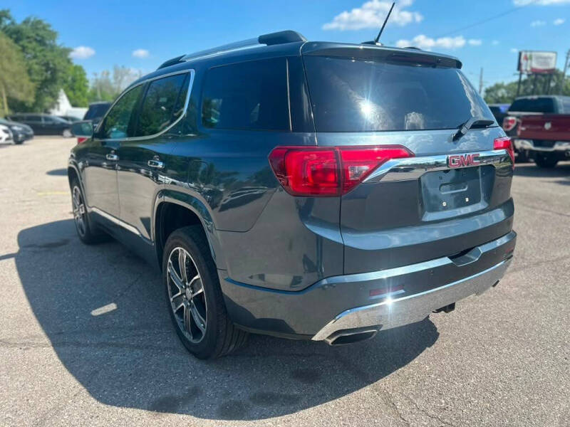 2019 GMC Acadia Denali