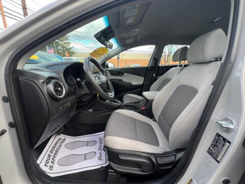 2022 Hyundai Kona SE