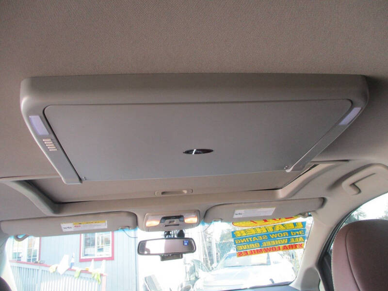 2017 Toyota Sienna Limited Premium 7-Passenger