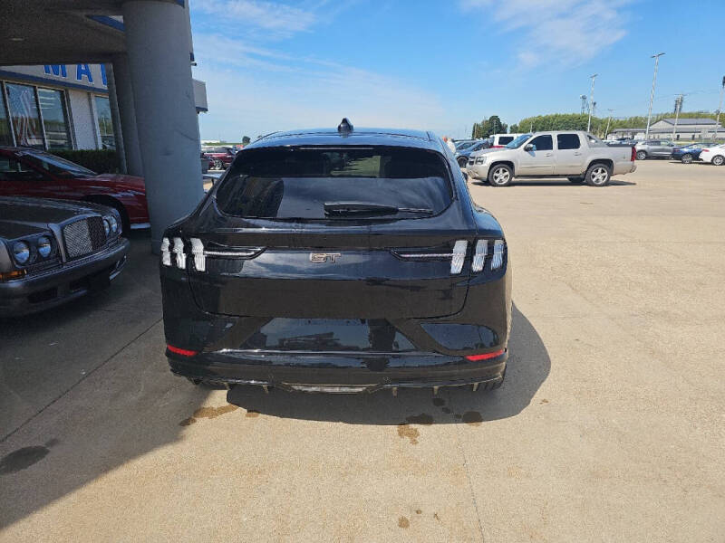 2025 Ford Mustang Mach-E GT