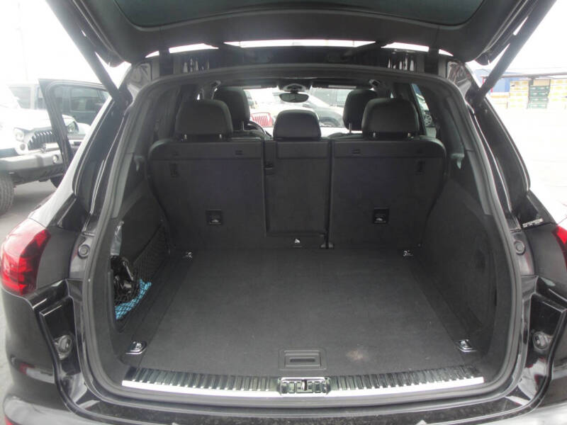 2017 Porsche Cayenne Turbo