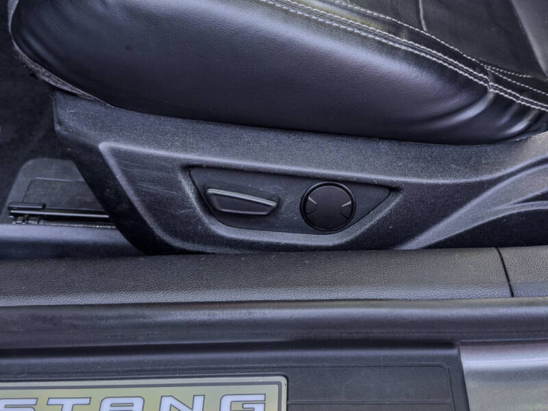 2021 Ford Mustang