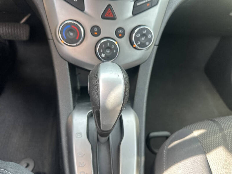 2019 Chevrolet Sonic LT Auto