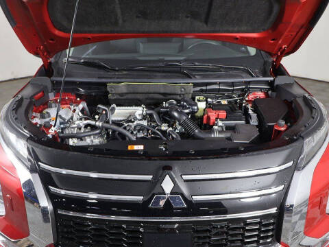 2026 Mitsubishi Outlander ES