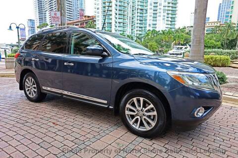 2013 Nissan Pathfinder for sale at Choice Auto Brokers in Fort Lauderdale FL
